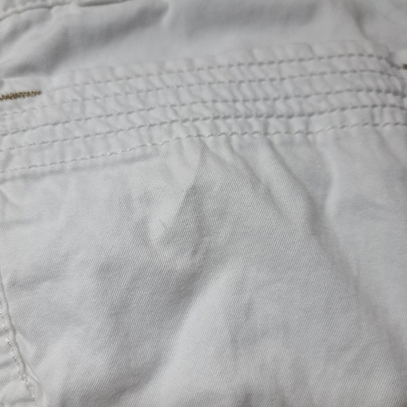 3 FOR 12 SALE  Express Shorts Sz 4 Denim White Shorts - Picture 5 of 8